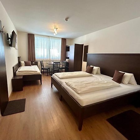 Gaestehaus Am Lindenhain แอร์ดิง ภายนอก รูปภาพ