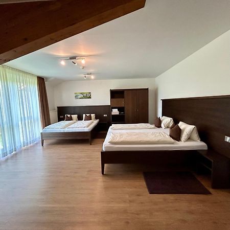 Gaestehaus Am Lindenhain แอร์ดิง ภายนอก รูปภาพ