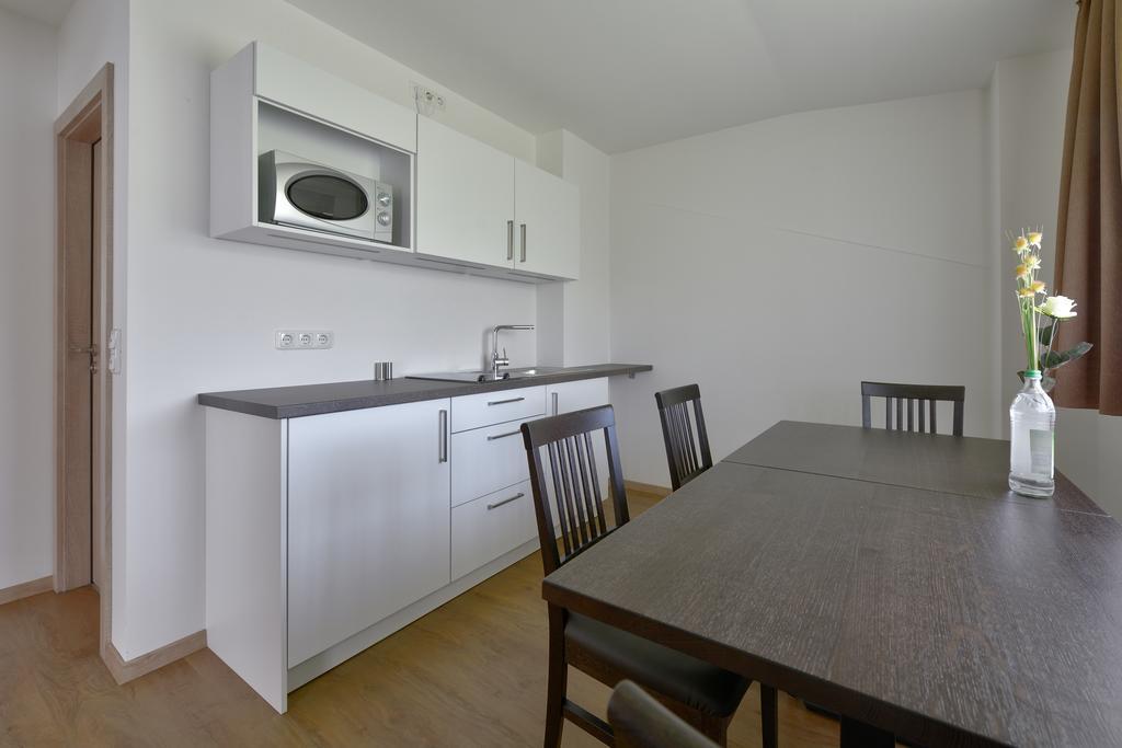 Gaestehaus Am Lindenhain แอร์ดิง ภายนอก รูปภาพ