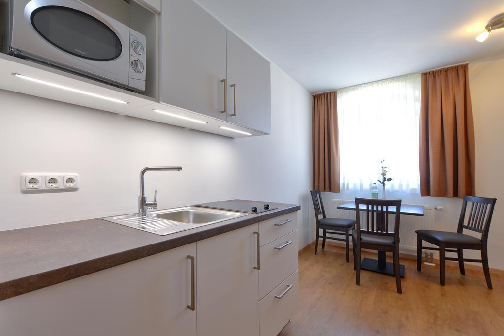 Gaestehaus Am Lindenhain แอร์ดิง ภายนอก รูปภาพ